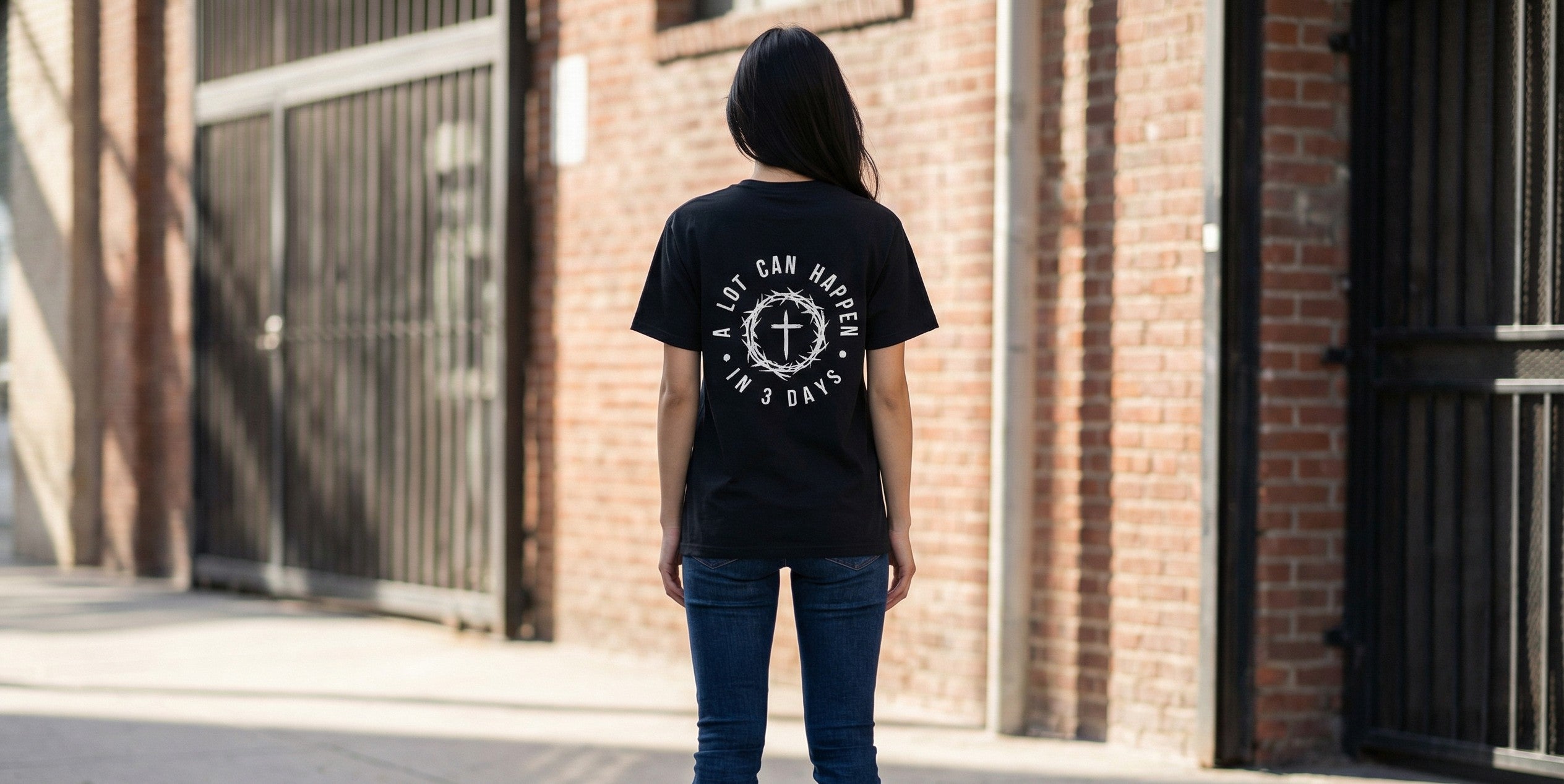 The "3 Days" Heavyweight Tee Women's